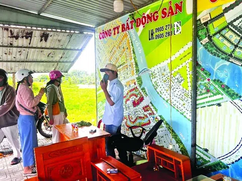 Bất động sản miền Trung bất ổn sau “cơn sốt”
