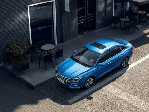 Xả kho, sedan hạng C rẻ nhất Việt Nam bất ngờ giảm đậm còn 339 triệu đồng - rẻ hơn KIA Morning, Hyundai Grand i10