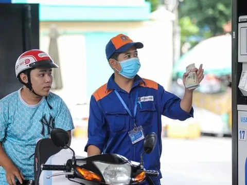 Đề xuất chuyển quyền công bố giá xăng dầu về doanh nghiệp