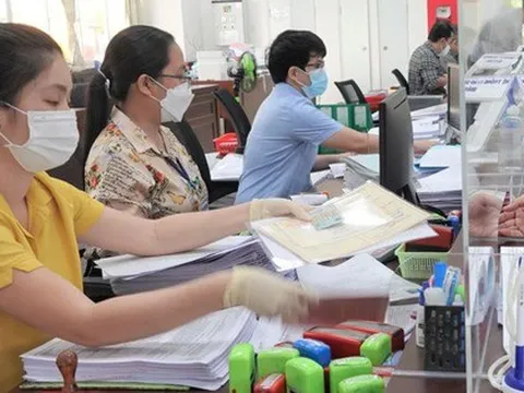 Bộ Nội vụ sẽ hướng dẫn chính sách tiền lương cho cán bộ xã, phường sau sáp nhập