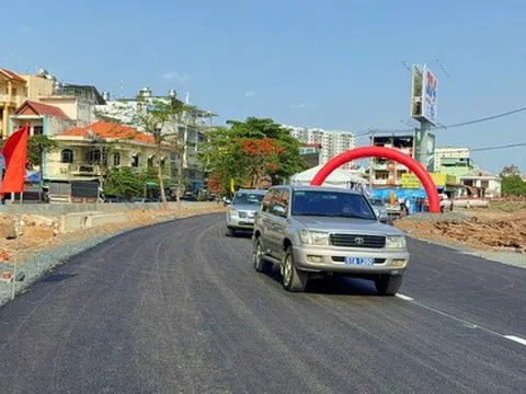 Hơn 4 km đường ven kênh Tham Lương chính thức thông xe kỹ thuật