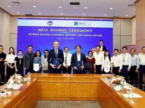 Piaggio Việt Nam ký MOU hợp tác chiến lược với Đại học Kinh tế Quốc dân