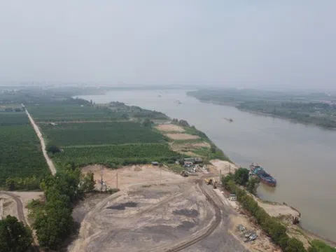 Hà Nội: Bãi trung chuyển cát, than trái phép mở đường vòng để tiếp tục hoạt động chui