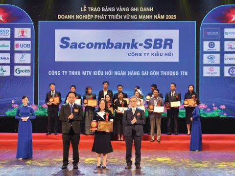Sacombank-SBR vinh dự đạt Top 20 Doanh nghiệp vững mạnh năm 2025