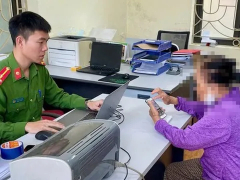 Sơn La: Cụ bà suýt mất 200 triệu sau cuộc gọi video đọc lệnh khởi tố