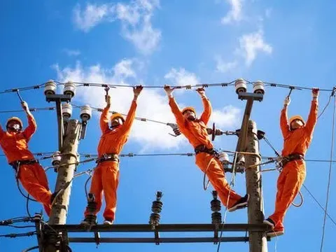 Tăng giá điện từ hôm nay, người dân phải trả thêm bao nhiêu tiền?