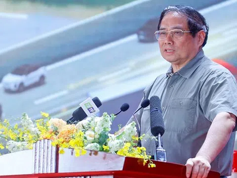 Thủ tướng dự lễ khởi công tuyến cao tốc huyết mạch qua Thái Bình, Nam Định