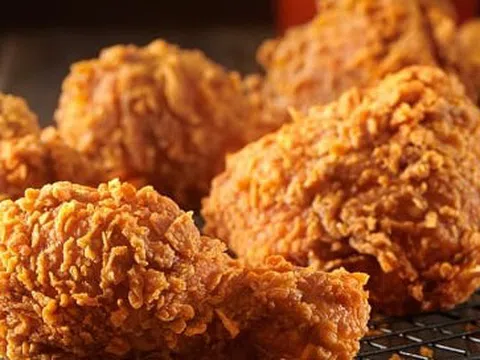 'Cuộc chiến' gà rán: Khi KFC, Jollibee, Lotteria, McDonald’s ra deal giành khách