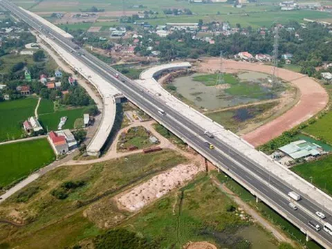 Kiên quyết không đội vốn, không kéo dài thời gian thực hiện các công trình, dự án quan trọng quốc gia