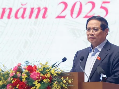 Thủ tướng: Quyết tâm giải ngân 100% vốn đầu tư công năm 2025