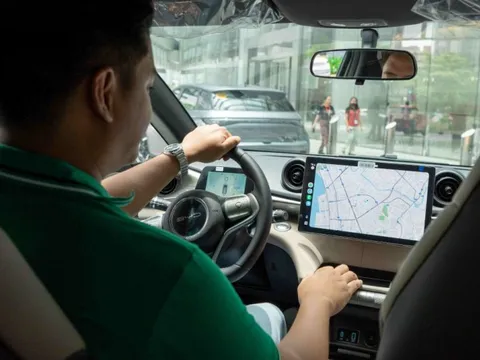 Cái bắt tay giữa Grab và hãng xe điện số 1 thế giới: Cam kết thu nhập 25 triệu đồng/kỳ cho tài xế