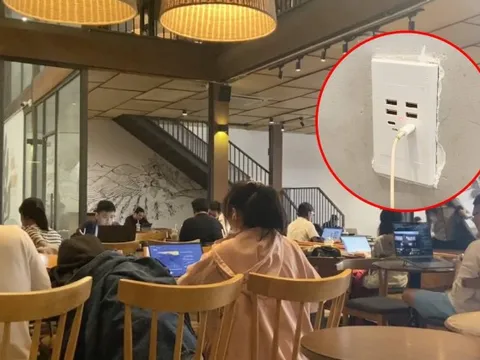 Thông tin mới về việc The Coffee House bịt ổ điện, bị cho là "đuổi khéo" khách gây xôn xao: Đại diện quán nói gì?