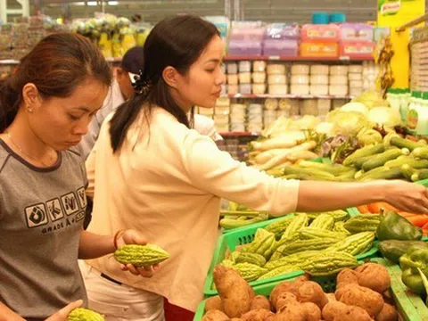 Thực phẩm bẩn bủa vây người tiêu dùng: Cần chế tài đủ mạnh