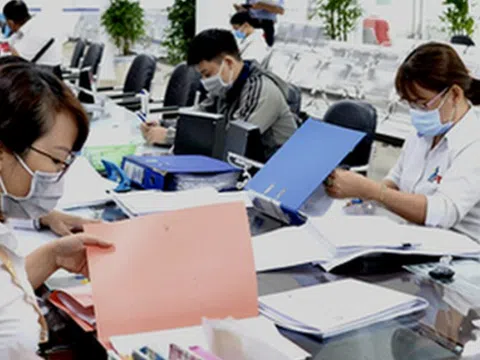 Bộ Chính trị yêu cầu hoàn tất sắp xếp cấp xã trước 15/7, cấp tỉnh trước 15/8/2025