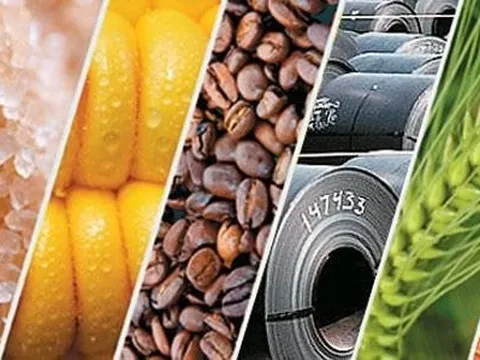 Thị trường ngày 29/5: Giá đường và cà phê giảm mạnh, vàng ngừng giảm, dầu tăng trở lại