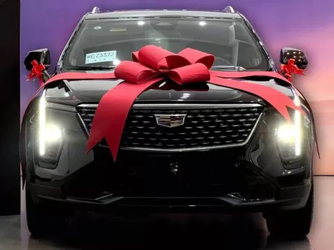 Cuộc đua giá xe Trung Quốc khắc nghiệt thế nào: Xe sang Cadillac có giá chỉ bằng Mazda3 Việt Nam