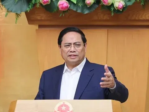 Thủ tướng: Khẩn trương trình Quốc hội phương án trụ sở dôi dư sau sắp xếp