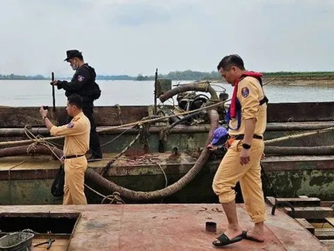 Khởi tố nữ chủ tịch công ty bán hóa đơn khống cho "cát tặc"