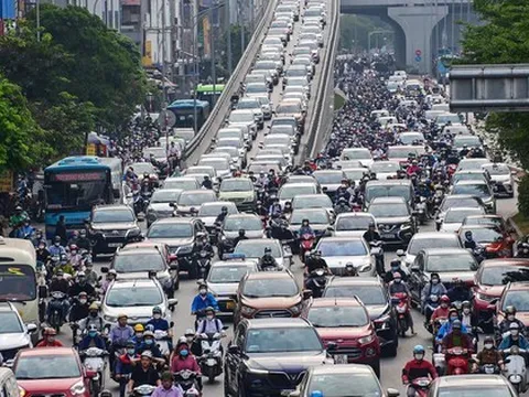 Bộ Công an đề xuất bỏ quy định không lái xe ô tô quá 48 giờ mỗi tuần