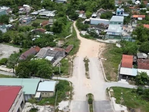 Hơn 2km đường ở Quảng Nam làm 6 năm không xong