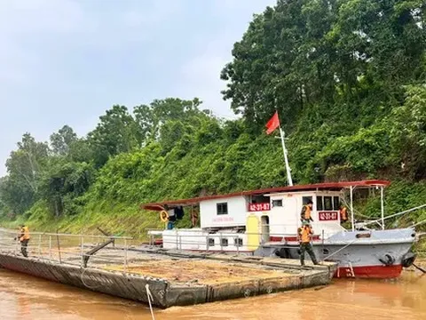 Binh chủng công binh trả lời về thông tin 'cầu phao Phong Châu bị lũ cuốn'