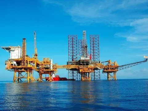 Các dự án dầu khí trọng điểm của Việt Nam vào giai đoạn 'vàng', dự báo lợi nhuận 'đại gia' dầu khí tăng trưởng 33%