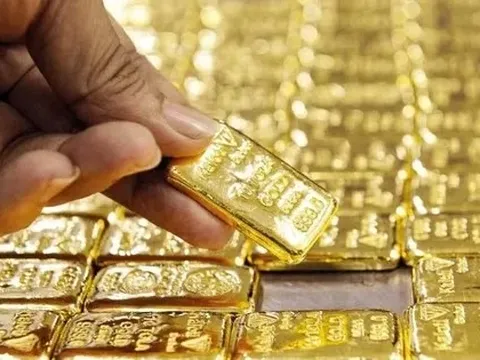 Giá vàng, dầu thô tăng mạnh sau phát ngôn của ông Trump