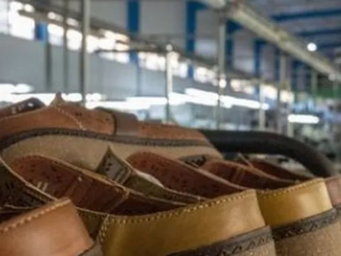 Mỹ dốc hầu bao hơn 3 tỷ USD mua một mặt hàng từ Việt Nam: Nước ta đã ‘chốt đơn’ với 150 quốc gia, cạnh tranh với Trung Quốc vị trí dẫn đầu thế giới