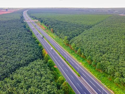 "Bơm vốn" kỷ lục cho doanh nghiệp làm chủ đầu tư 5 dự án đường cao tốc tại Việt Nam