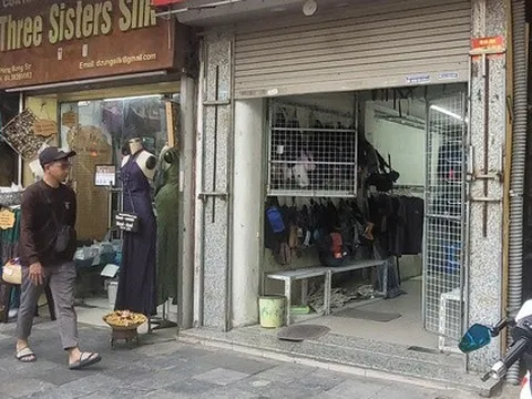 Hàng giả khó thoát