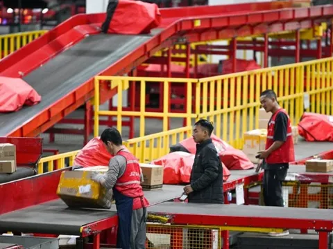 Đế chế giao hàng 10 tỷ USD tự tin thách thức Lalamove, GrabExpress: Chỉ riêng 2024 xử lý 4,5 tỷ kiện hàng, hiện đã có lợi nhuận