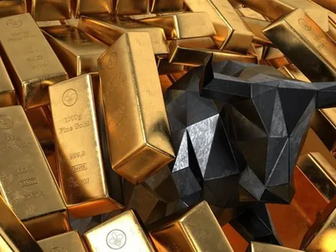 Ngược dòng thị trường, một ngân hàng dự báo sốc: vàng trượt giá, mất mốc 3.000 USD/ounce vào cuối năm