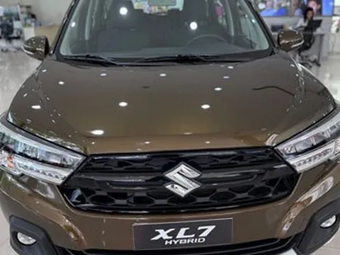 Doanh số thấp vẫn bám trụ thị trường