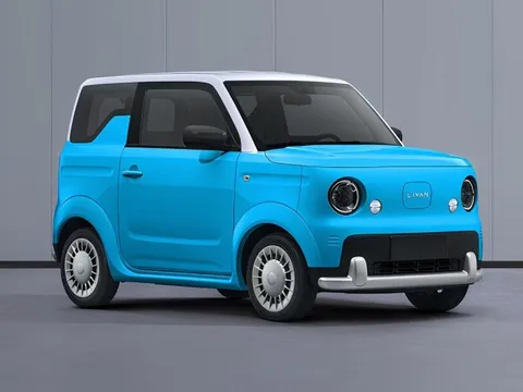 Ô tô điện mini 'đẹp như tranh' đối đầu Wuling Mini EV