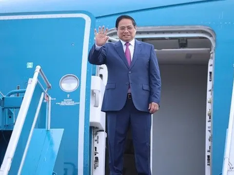 Thủ tướng lên đường dự Hội nghị WEF 16 Thiên Tân và làm việc tại Trung Quốc