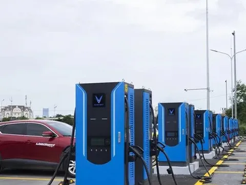V-Green khai trương trạm sạc siêu nhanh lớn nhất Hà Nội: 42 trụ sạc, 84 xe có thể sạc cùng lúc