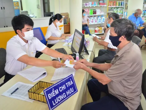 BHXH Hà Nội thông báo lịch chi trả 4.000 tỉ đồng lương hưu, trợ cấp BHXH tháng 7/2025 sau khi bộ máy mới vận hành