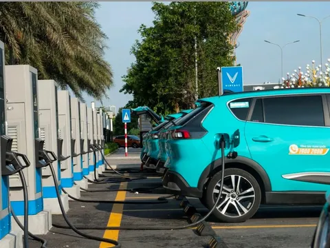 DN điện bắt tay Vingroup muốn mở 1.000 trạm sạc trên toàn quốc: Vừa báo doanh thu 15.000 tỷ sau 5 tháng