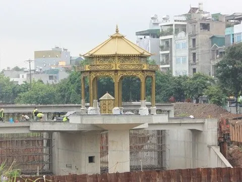 Cận cảnh đập dâng trong quá trình "hồi sinh" sông Tô Lịch