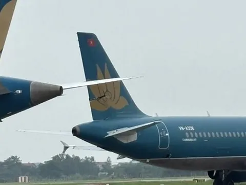 4 phi công bị đình chỉ sau vụ va chạm máy bay tại Nội Bài