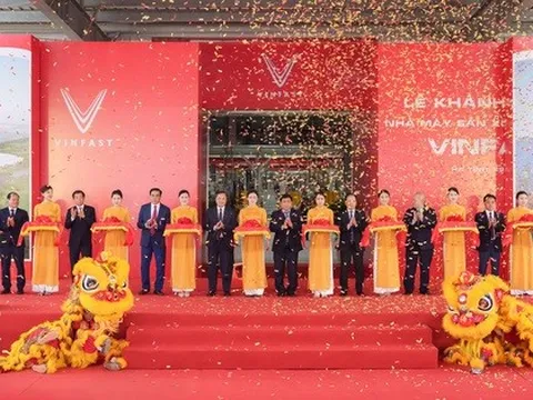 Hình ảnh bên trong Nhà máy sản xuất ô tô điện VinFast tại Hà Tĩnh, công suất 200.000 xe/năm