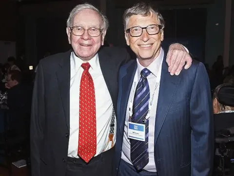 Nóng: Nghi vấn Warren Buffett ‘nghỉ chơi’ với Bill Gates sau 30 năm, tình bạn tỷ USD rạn nứt vì từ thiện và đời tư
