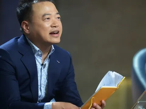 Shark Bình tiết lộ lý do mở lớp đào tạo AI miễn phí: Bắt nguồn từ một dự án của Chủ tịch Trương Gia Bình, là cách Shark "trả ơn đời" vì được Tổ đãi