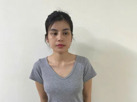 Tô Thị Thanh Huệ ra đầu thú