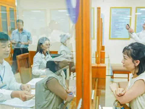 Hà Nội triển khai mô hình hai cấp: 'Tôi chỉ mất khoảng 10 phút hoàn tất thủ tục hành chính'
