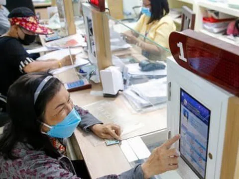 Cán bộ phản ánh 'không được về hưu trước tuổi', Bộ Nội vụ nói gì?