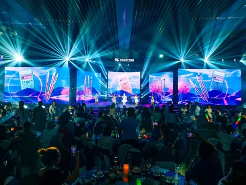 Thiên Long và 1.000 Khách hàng “Vượt sóng vươn tầm - Kết nối thành công” tại Đà Nẵng