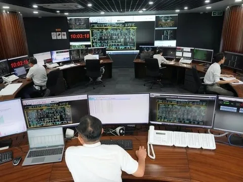 Microsoft, FPT, Quỹ đầu tư nhà nước UAE, VinaCapital muốn thành lập siêu trung tâm dữ liệu và phát triển AI trị giá 2 tỷ USD tại TP HCM