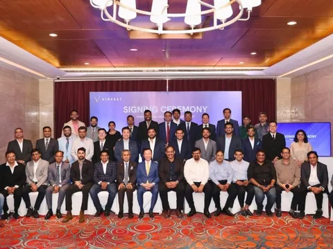 Tăng tốc "phủ sóng" Ấn Độ: VinFast bắt tay 13 đại lý, mở 32 Showroom trước ngày mở nhận cọc mẫu VF6 và VF7