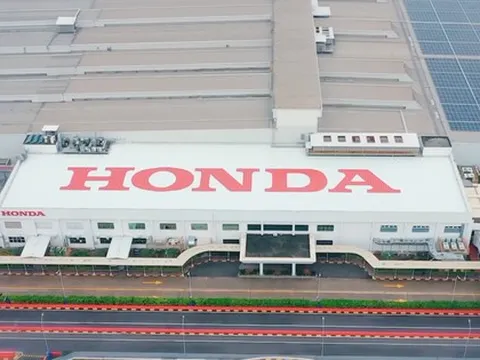 Chiếm 83% thị phần Việt Nam, "vua xe máy xăng" Honda tuyên bố muốn dẫn đầu cả mảng xe máy điện